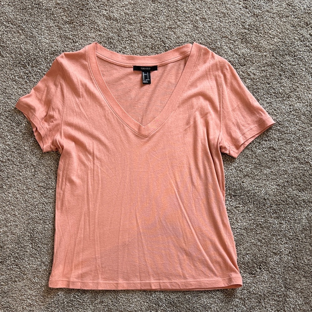 Forever 21 Women's Peach V-Neck Tee